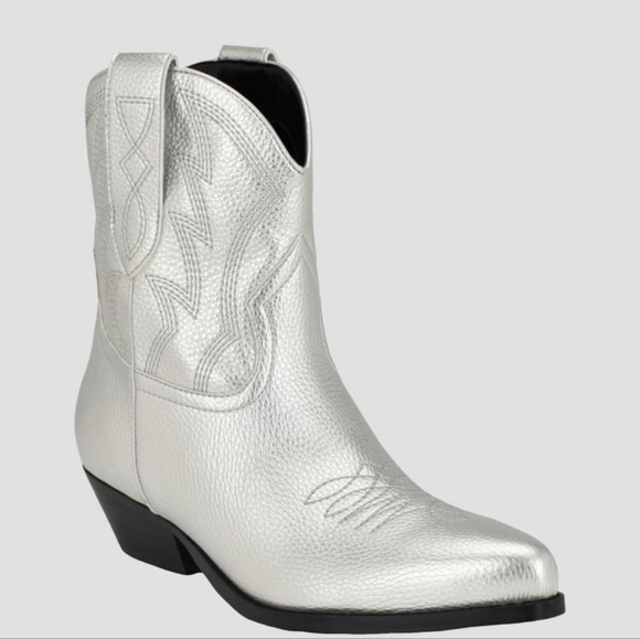 NWB‎ Guess Ginette Cowboy Ankle Booties Silver Size 8 - Picture 1 of 7